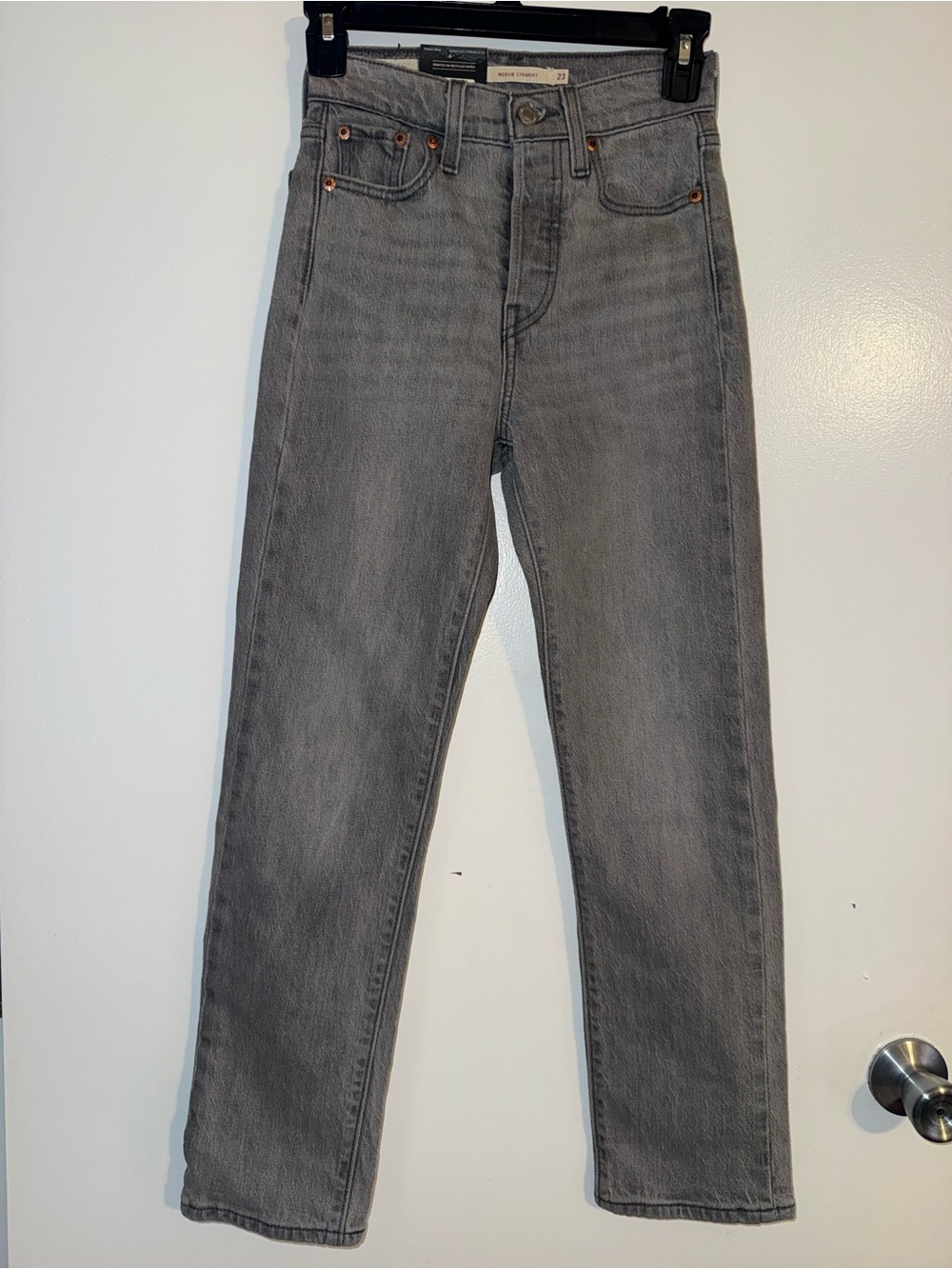 🆕 Levi’s Premium Wedgie Straight Jeans Grey High Rise Women’s Size 23x26
